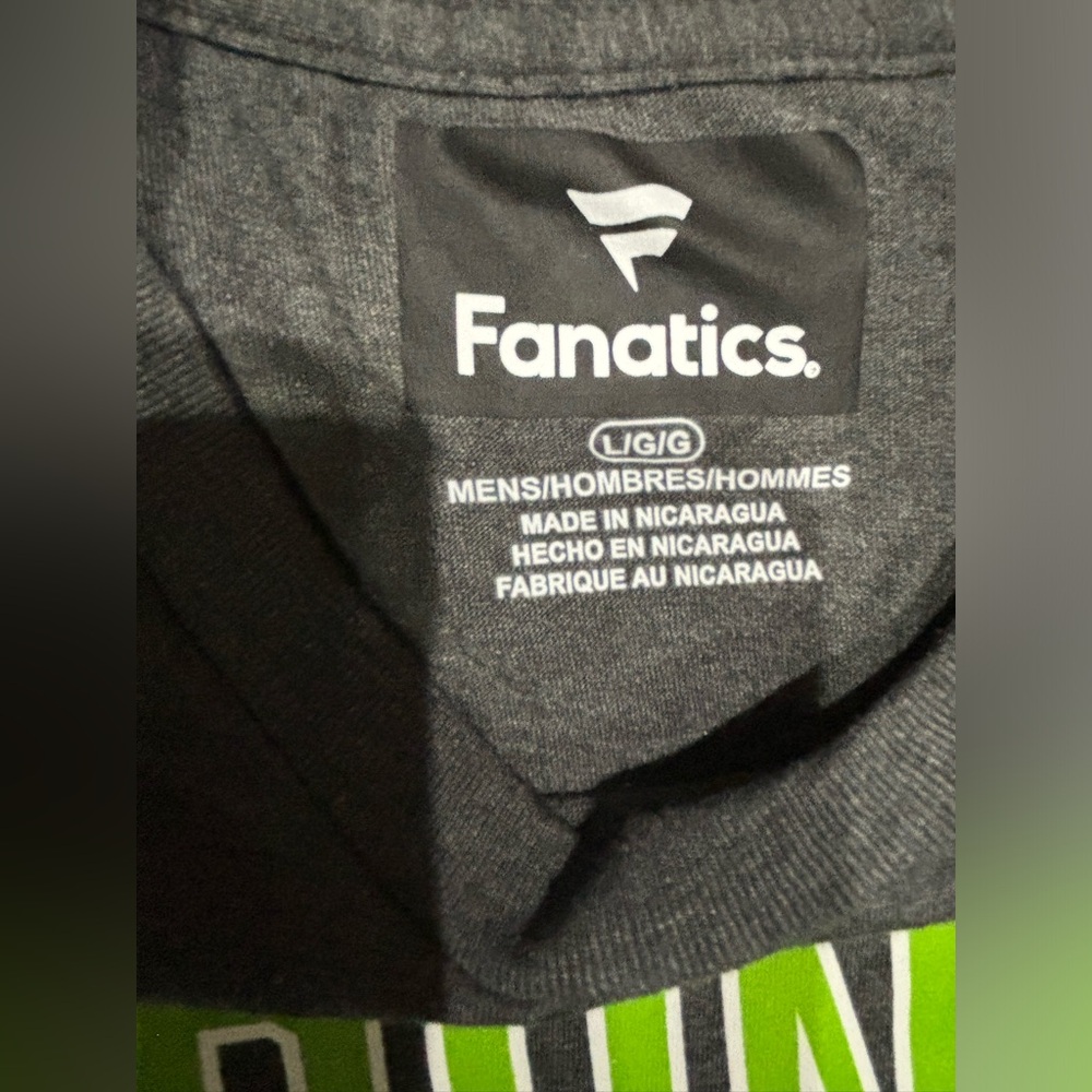 NWOT Seattle Seahawks Fanatics T Men’s  LG - Picture 5 of 7